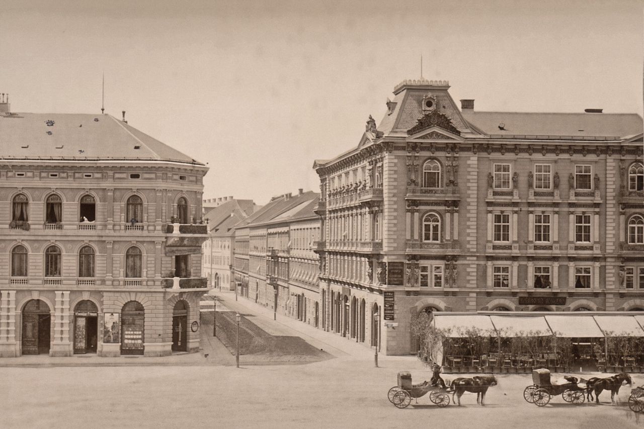 Trg bana Jelačića oko 1885. godine, pogled na ulicu Marije Valerije (današnja Praška)